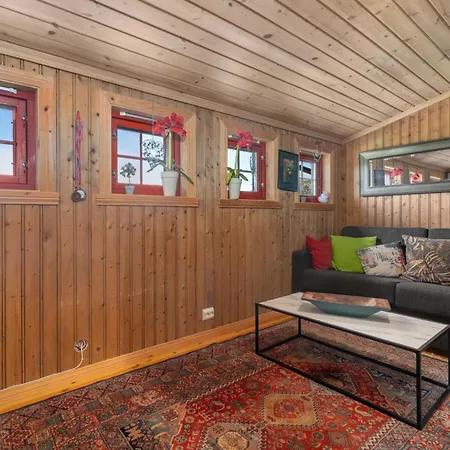 Trondbu By Interhome בית נופש Madland